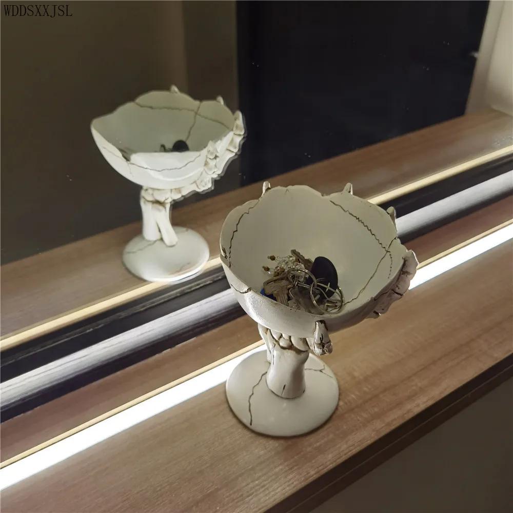 Creative Skeleton Hand Storage Decoration Home Decoration Resin Crafts Halloween Decor Living Room Desktop Storage