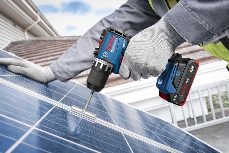 Дрель-шуруповёрт Bosch GSR18V-52GSR18V-52 18V, 70Nm, с 2 Akkus & L-BOXX (06019S0024)