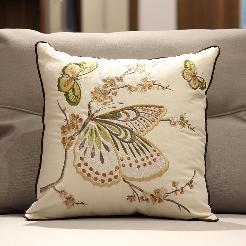 

Высококачественная вышитая европейская бежевая подушка, трехмерный узор, съемная и моющаяся, подушка для дивана в гостиной, прикроватная подушка для дома (Pillowcase)
