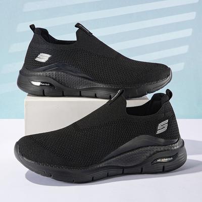 Summer Men's Casual Sports Shoes Outdoor Comfortable Men's Sports Shoes Breathable Fashion Slip On Men's Shoes