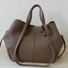 Nákupní taška Nová velkokapacitní taška přes rameno a crossbody pro letní dojíždění