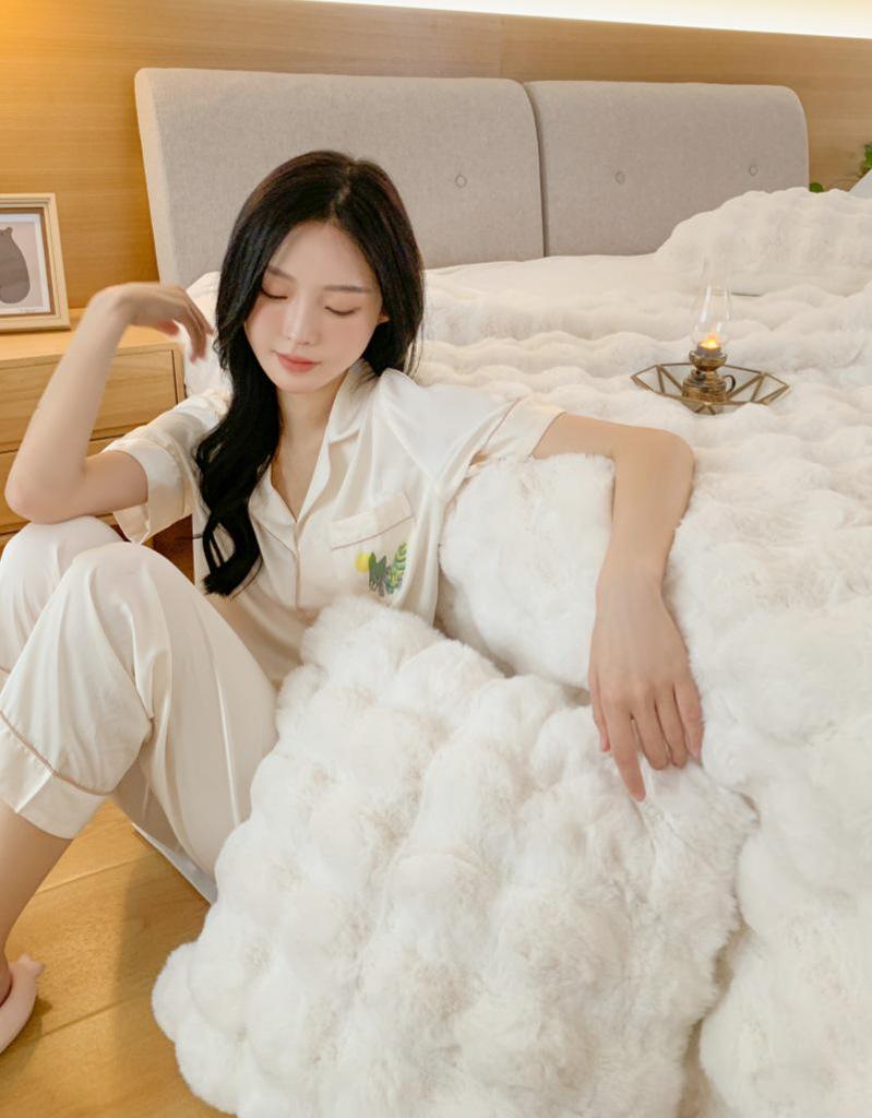 Pătură Imitație Blană de Iepure Tuscany - Pătură Luxoasă, Călduroasă pentru Somn pe Canapea și în Utilizare cu Aer Condiționat