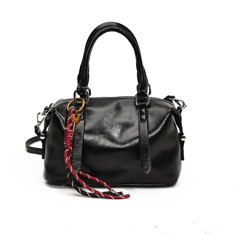 

Светлая роскошь, высококлассная портативная сумка-саквояж, женская, 2025 новая, универсальная, модная, для поездок, из кожи с масляной восковой пропиткой, на плечо, сумка-мессенджер