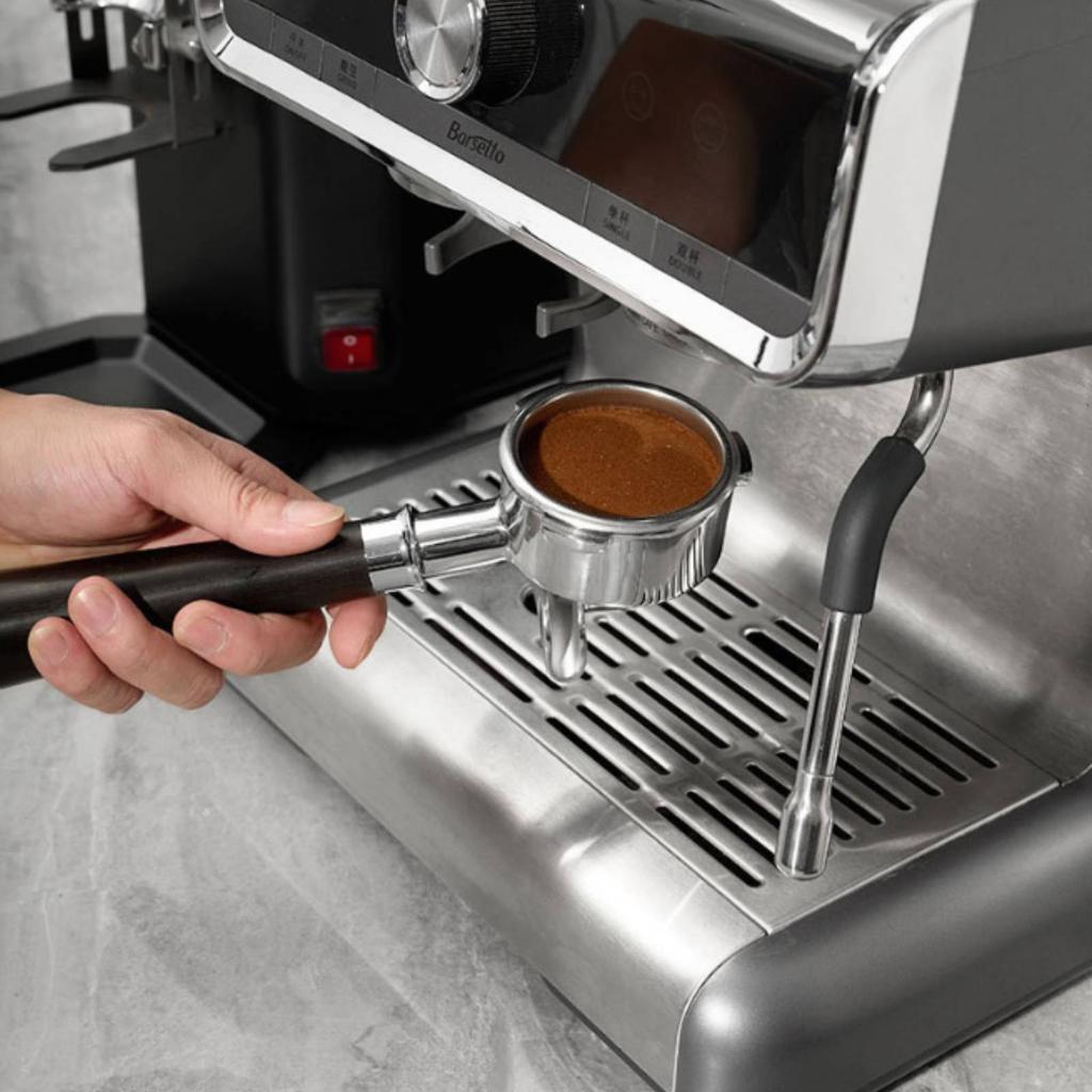 Coffee Portafilter with Single Spout Compatible 58mm Portafilter Filter Holder Sturdy Handle Easy to Clean for Home Baristas