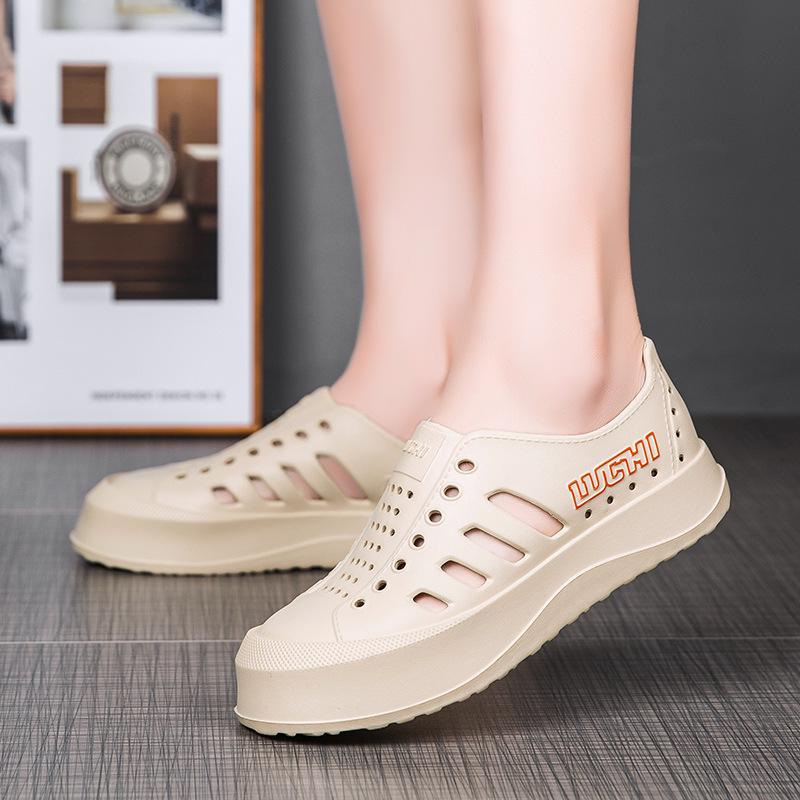 Men's Summer Casual Breathable Non-slip Beach Sandals: Soft Sole, Hollow Design, Ideal for Outdoor Activities.