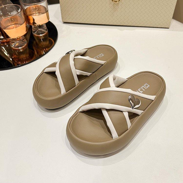 2024 New Korean Version of Platform Women's Slippers Fashion Trend Versatile Soft Sole Sandals Daily Casual Comfortable Women's Shoes