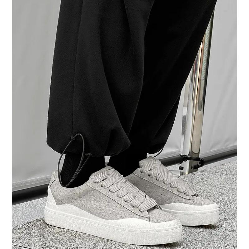 

Fashion 2025 Spring New Style Men s Niche Designed Low Top Sports Casual Shoes Fashion Trend Comfortable Lightweight Lace Up Sneakers 42 сірий колір