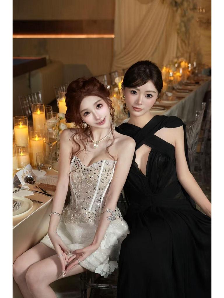 Elegant 2025 French Hepburn-Style Black Backless Ribbon Gown