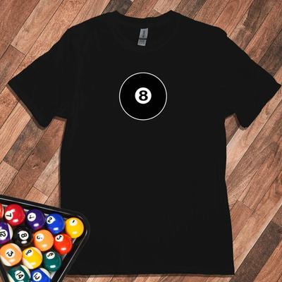 8 BALL - T-shirt (Gildan Piscine Snooker Billard queue 40 oz étui à craie argot jeu)