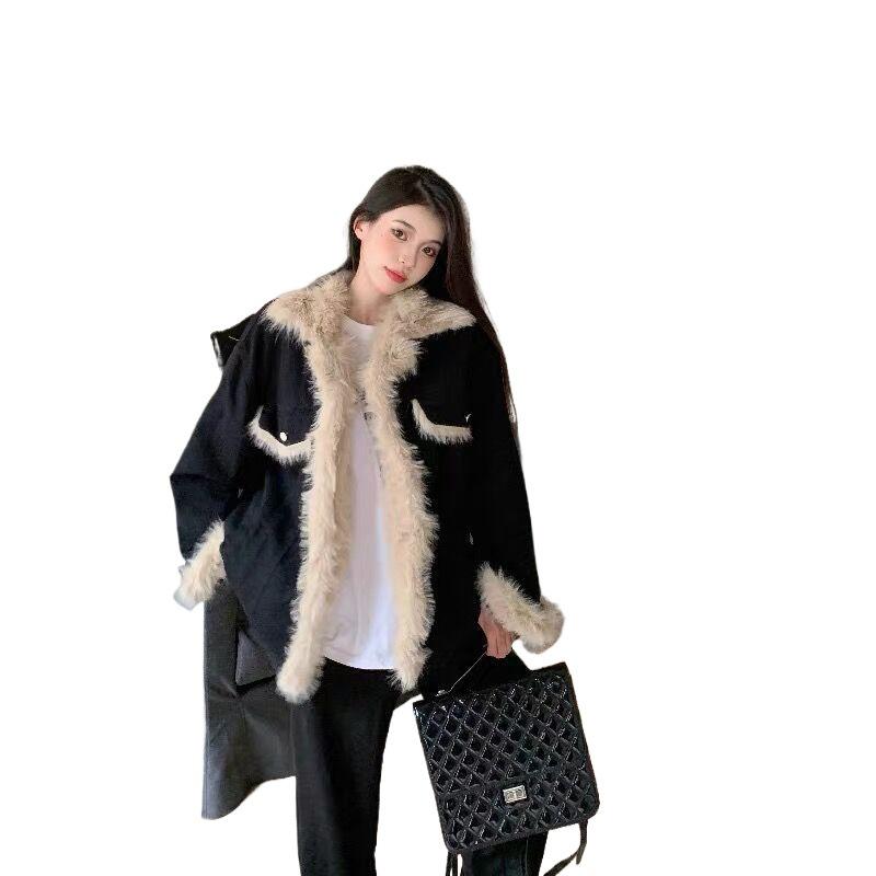 Women's Retro Patchwork Lamb Wool Denim Jacket, Winter Warm Loose Fit.