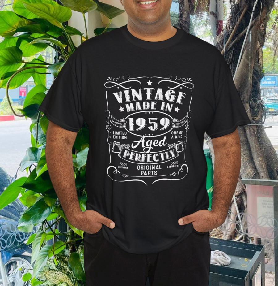 

Vintage 65th Birthday Decorations Men Funny 1959 65 Birthday T-Shirt 4XL