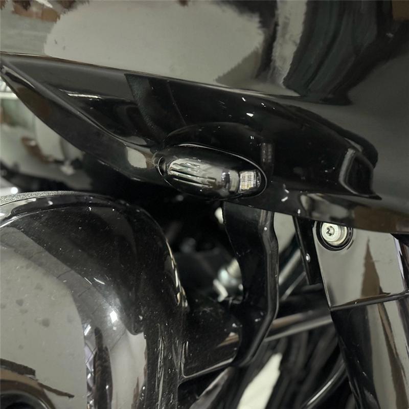 Ac29-Motorcycle Front LED Turn Signals Running Signal Light Accessories For Davidson Road Glide FLTRX 2015- Silver