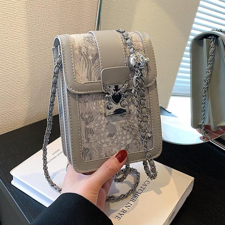 Premium Texture Small Bag Women's New Summer Versatile Messenger Bag Chain Shoulder Mobile Phone Bag