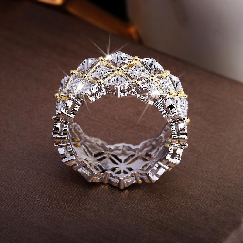 Retro Hollow Diamond Ring Two-tone Line Ring High-end Ladies Jewelry Engagement Ring Wedding Rings Gold Couple Wedding Rings