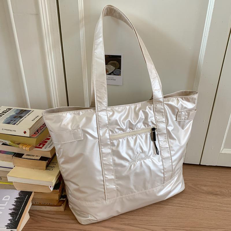 Large-capacity bag women s 2025 summer new shoulder tote bag Korean college students commuting tote bag 49*16*33