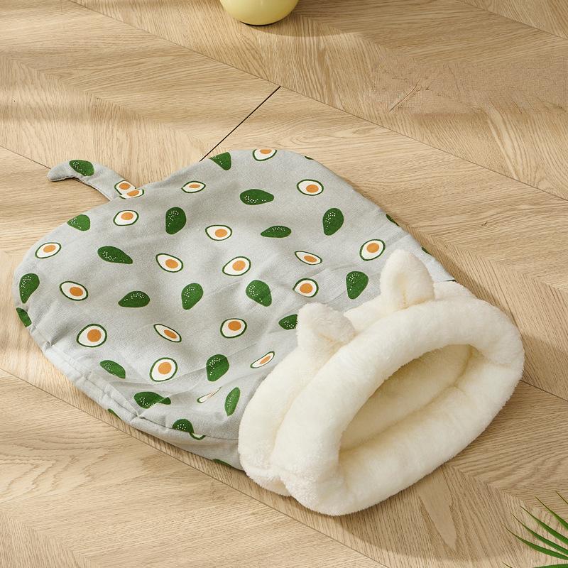 Cat Nest Winter Warm Kitten Sleeping Bag Semi Enclosed Dog Nest House Deep Sleep Pussycat Quilt Bedding Puppy