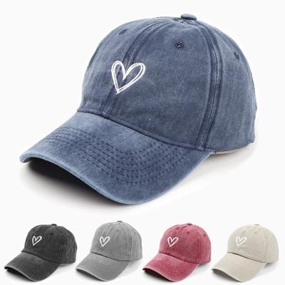 Casquette de baseball délavée et usée Cœur brodé Couples Toutes saisons Softtop Casquette à visière Chapeaux pour unisexe Femmes Chapeaux de soleil d'extérieur