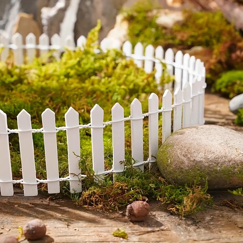 Exquisite Mini Fence | Perfect for Dollhouse Accessories, Micro Landscapes, Bonsai Decorations, Fairy Gardens and Yard Ornaments