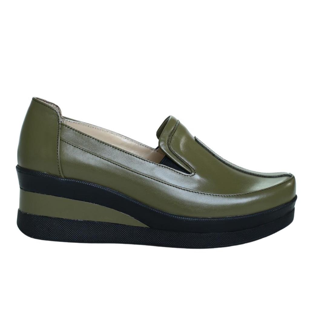 Damenschuhe aus echtem Leder mit Keilabsatz