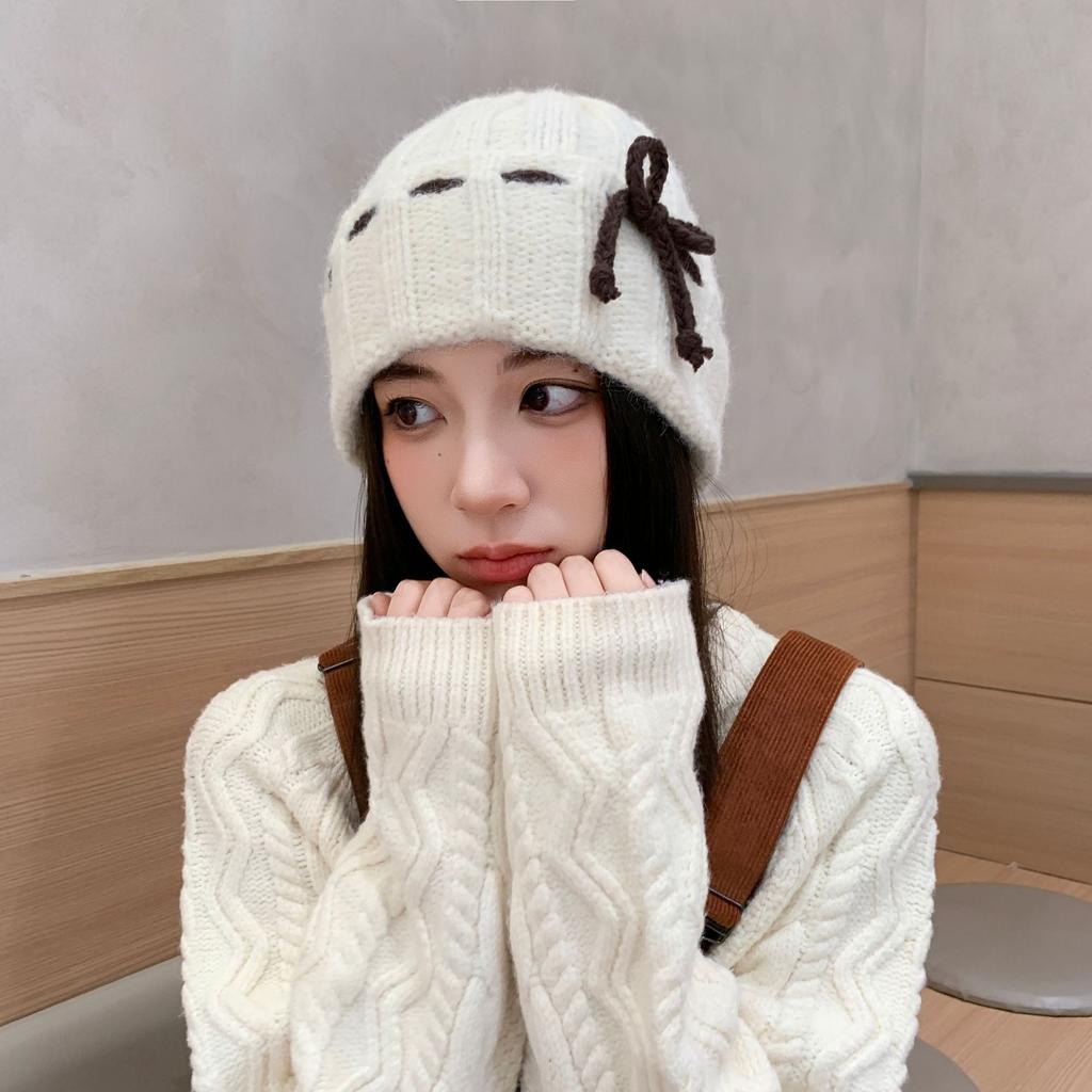 Winter 2025 Bow White Knitted Wool Cap Women's Plush Warm Big Head Circumference Baotou Hat Ear Protector Hat