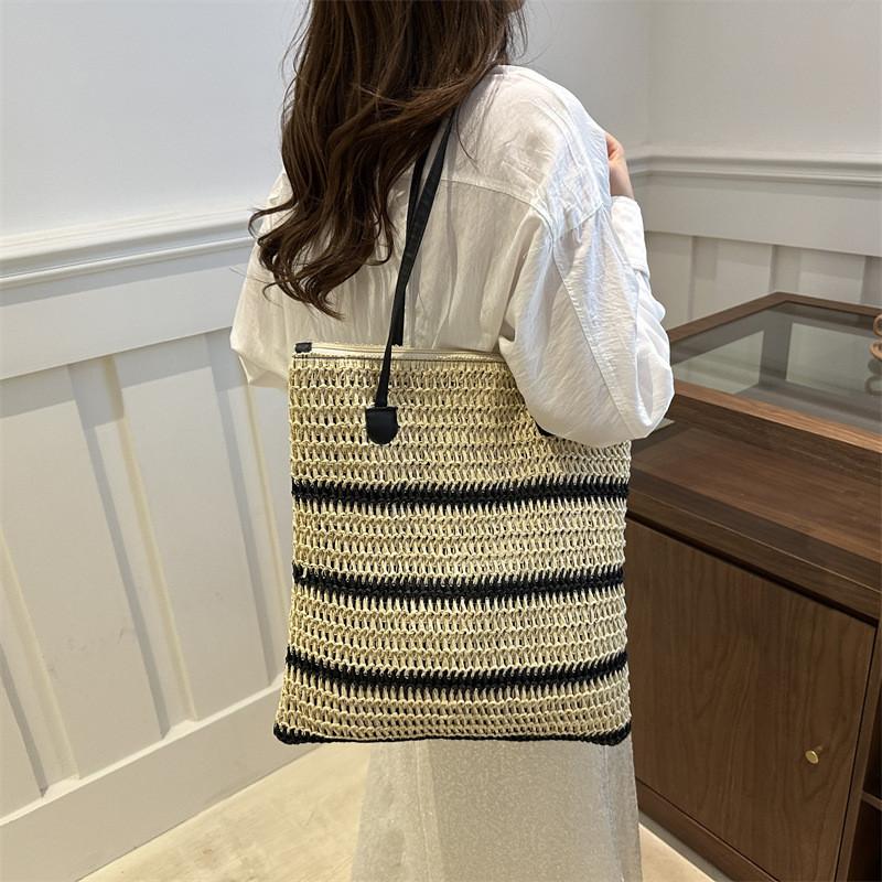 Summer Woven Tote Bag With Zipper Closure For Casual Daily Use
