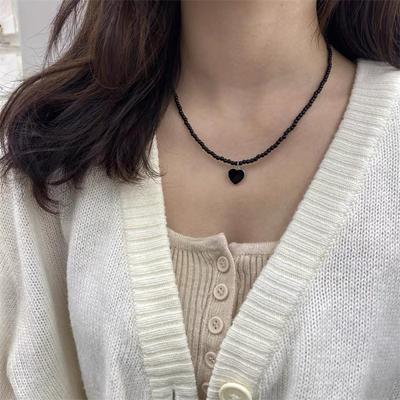 Dongdaemun einfache und kleine exquisite Perlen-Liebeskette schwarze Perlenkette Perlen-Schlüsselbeinkette
