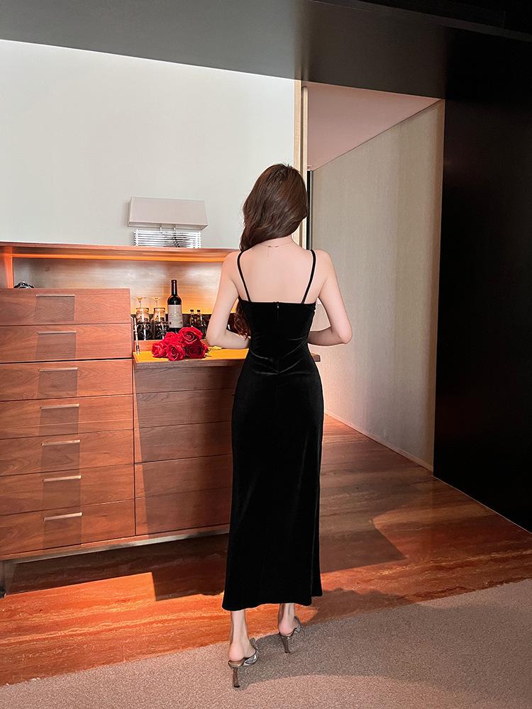 Socialite Style Sexy Low-Cut Spaghetti Strap Maxi Dress with Slimming High Waist and Slit