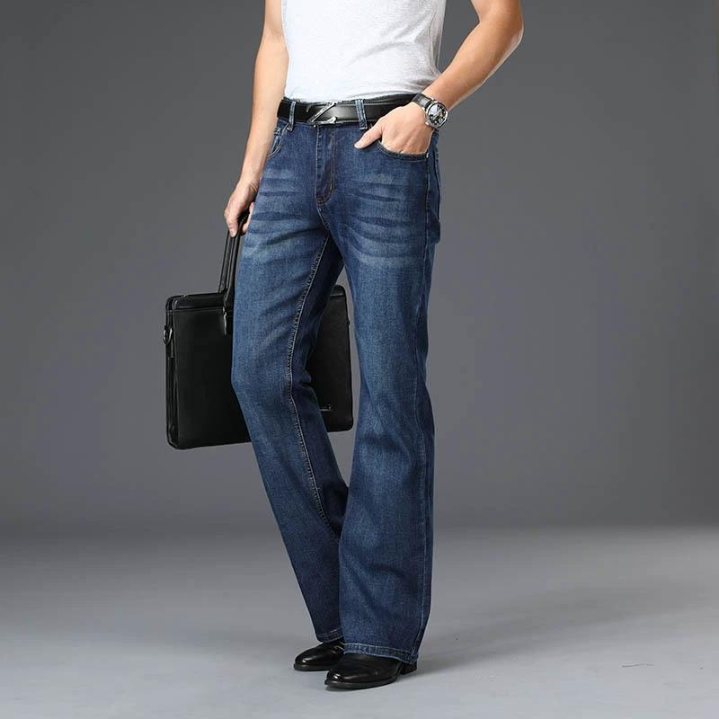 Jeans svasati da uomo Jeans svasati con gamba svasata Designer maschile Jeans classici in denim Jeans blu svasati larghi elasticizzati a vita alta