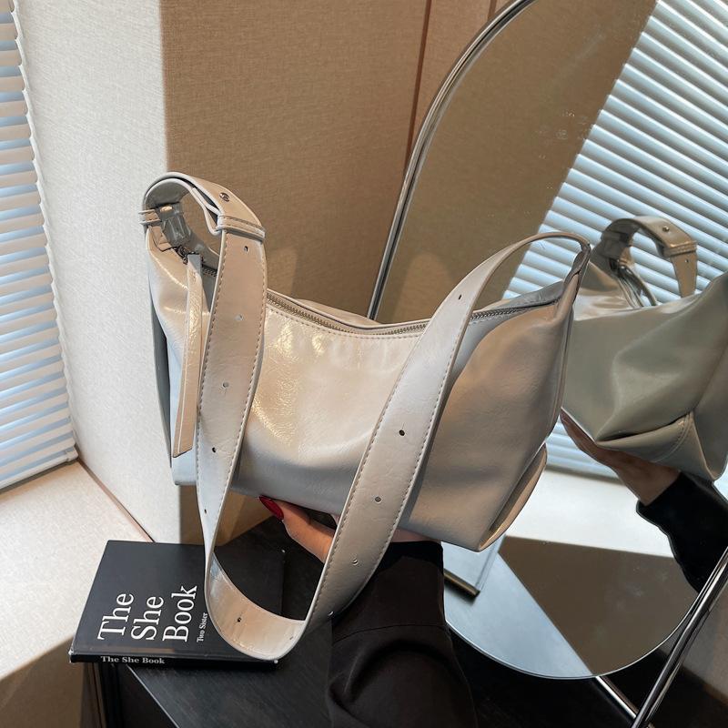 

Простая сумка большой вместимости женская весенне-летняя новая модная на плечо, сумка-мессенджер, сумка-пельмень для поездок на работу серый