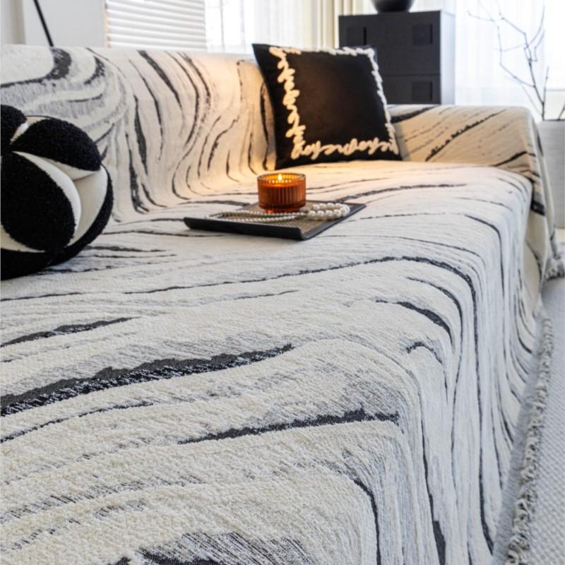 Autumn Winter Camping Picnic Blanket Cojines Decorativos Sofá Sofa Covers Imitation Mink Fur Sofa Mats Throw Blankets