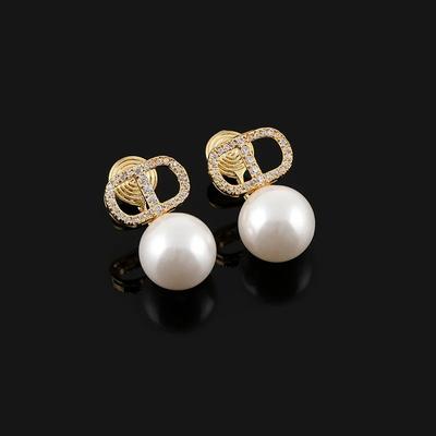 Groothandel in nieuwe brief CD-oorbellen temperament geen oorgat muggen wierookplaat oorclip geschenken