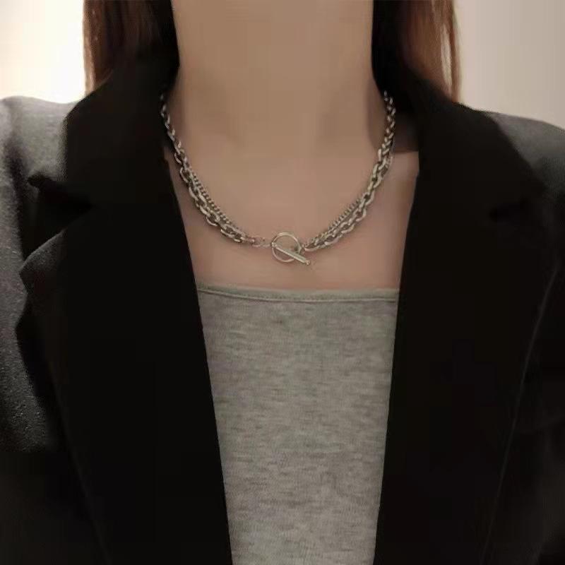 Titanium steel double-layer thick chain ot buckle necklace men and women versatile fashion street hiphop personalized jewelry necklace tide