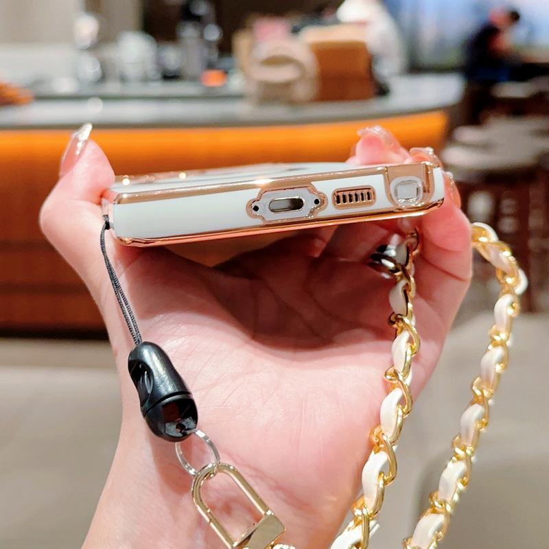 Jednobarevné pouzdro ve tvaru srdce z měkkého TPU s magnetickým zapínáním pro Samsung Galaxy S25 Ultra S24 FE S23 Plus S22 s náramkem, nárazuvzdorné, tenké, s podporou bezdrátového nabíjení, kryt na telefon