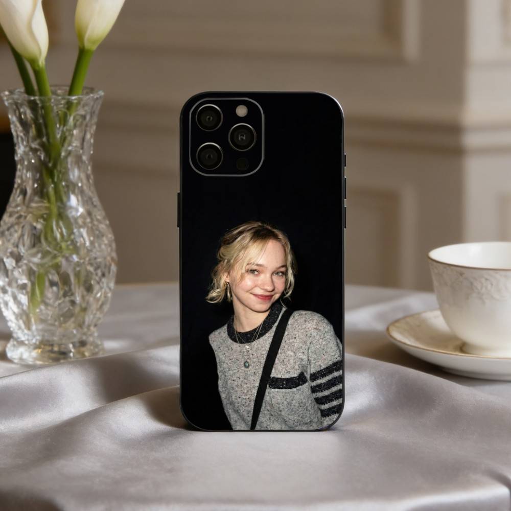 

vibrant E-Emma M-Myers Actress Phone Case For iPhone 17pro,16,15,14,13,12,11 Plus,Pro Max,XS,Soft Silicone Black Cover iPhone17air