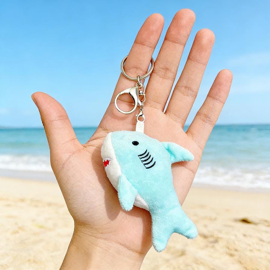 Cute Plush Ocean Shark Keychain Unisex 4 Colors Schoolbag Key Handbag Pendant Hanging Trinket Children Couple Gift Accessories