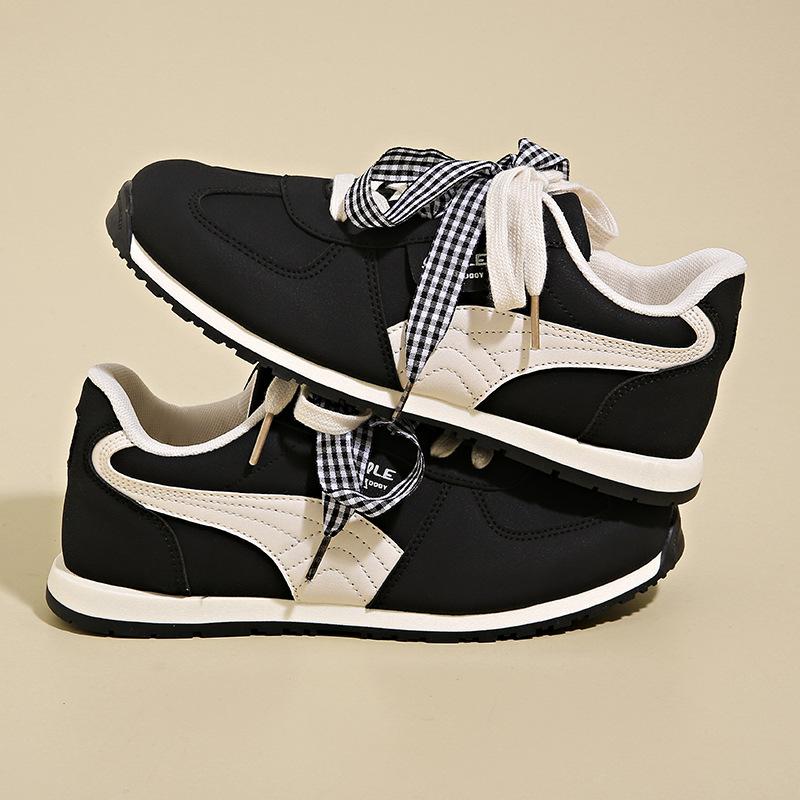 

2025 little white shoes women s spring new Forrest Gump ins female students leisure sports versatile board shoes street shot GZ03 35