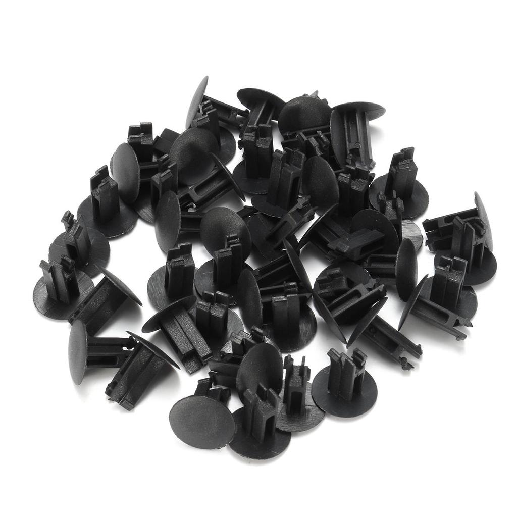 50pcs Nylon Liner Clip Pushpin For Ford For Hummer For GM Torrent Equinox