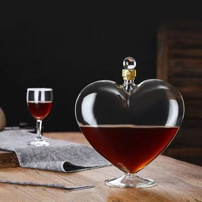 Herzförmige Glas-Weindekantierkaraffe – Transparente Flasche für Rotwein, Whiskey, Champagner, Heimbar-Nutzung