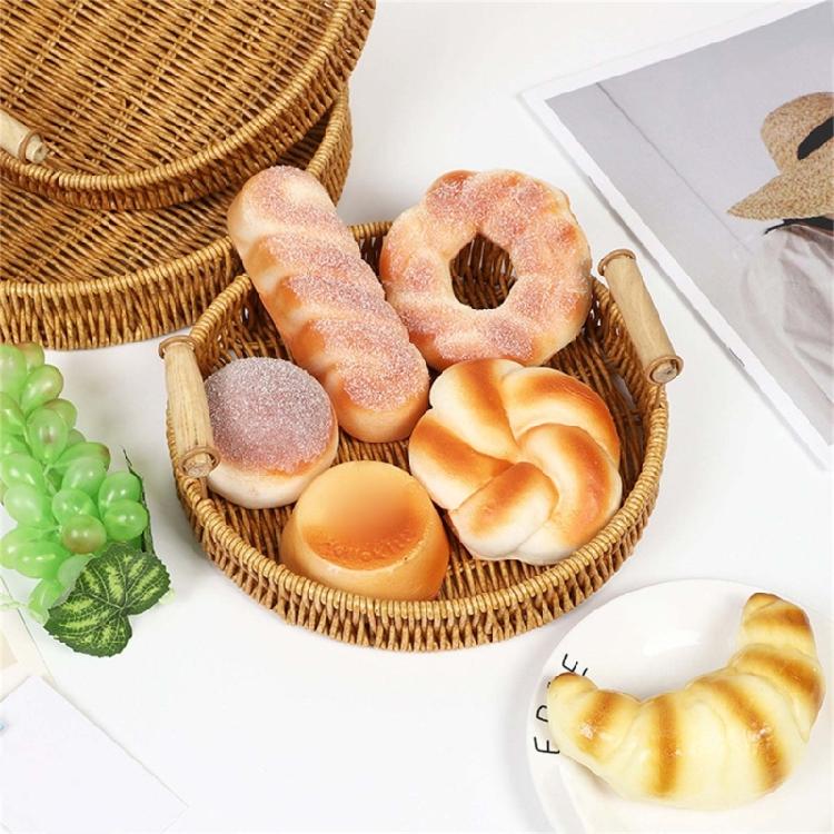 Handmade Wicker Storage Baskets Compact Bread Fruit Organizer for Everyday Use