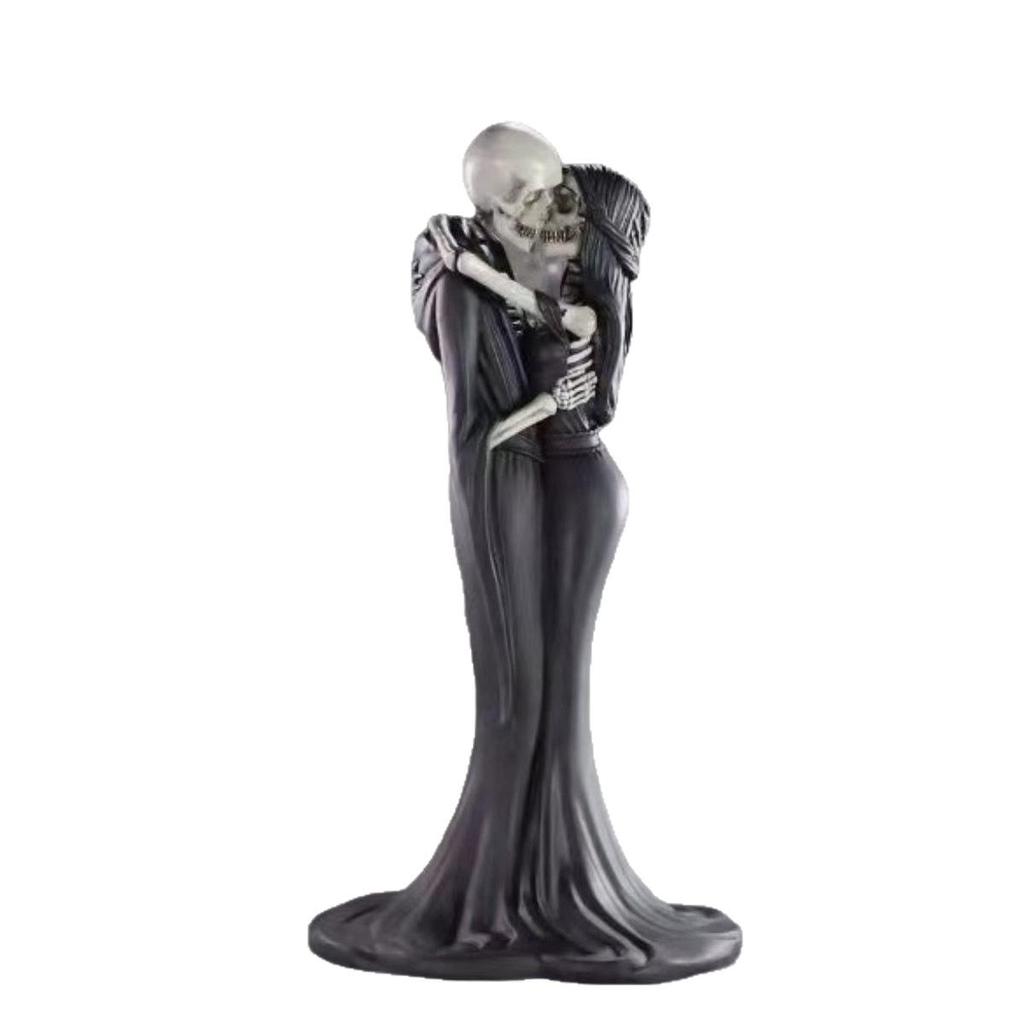 Gotische Schädel umarmendes Paar Harzfigurine - Halloween Dunkle Schreibtischdekoration