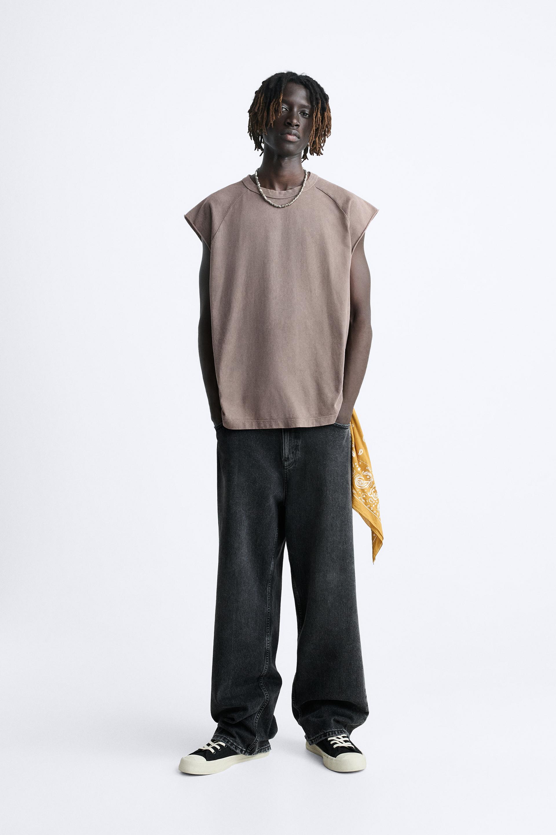 

ВЫЦВЕТАННАЯ МАЙКА