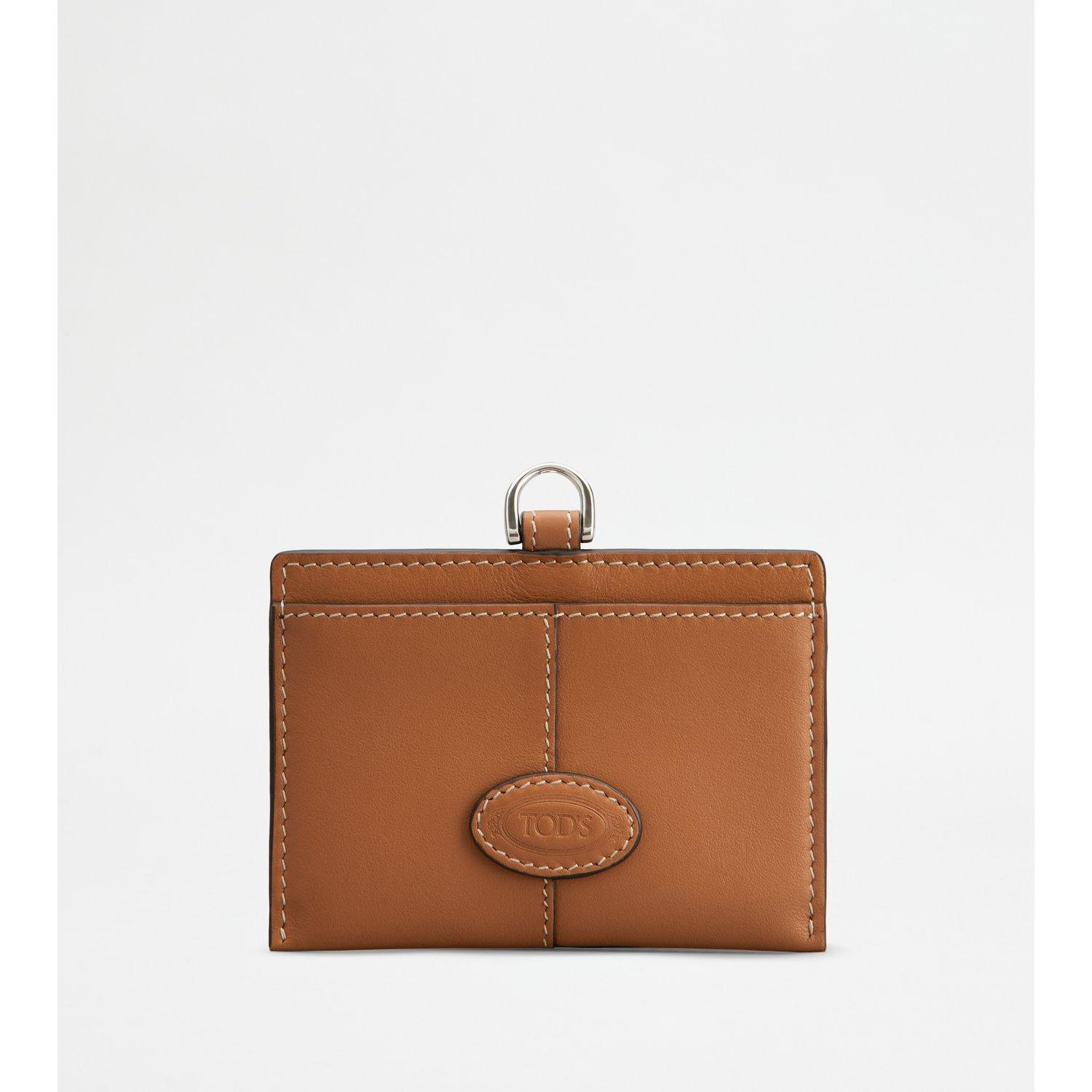 [Tod s] Badge Holder XAMDBSUC200UPPS410