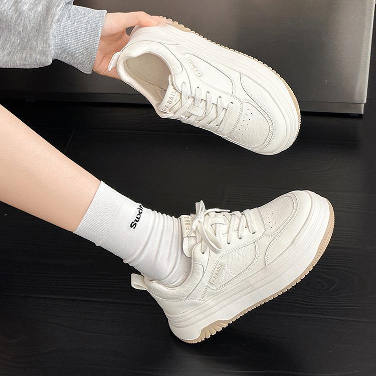 Women's shoes 2026 autumn new student board shoes Korean version cowhide thick soled casual shoes