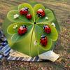 1pc ladybugs clover Automatic Open/Close Umbrella with Windproof, 8-Rib Sturdy Canopy, Durable Ribs, Fashionable Design1131A