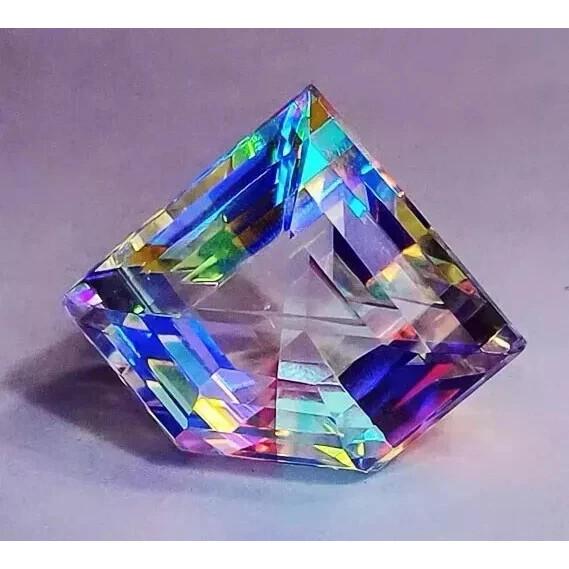 Naturalny Mystic Quartz Kolor Tęczowy 50-52 Karat Certyfikowany Wspaniały Luźny Kamień Szlachetny