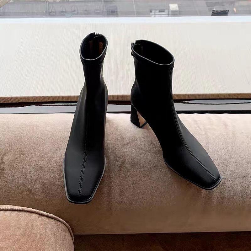 2025 Осінньо-зимові ботильйони на товстому підборі з квадратним носком - Французька м'яка шкіра, Універсальні високі підбори для жінок