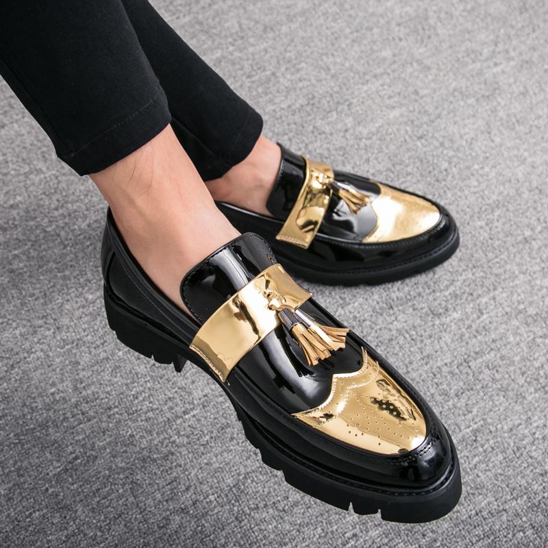 Mode Mode Goldene Herren Casual Slipper Quasten Lackleder Loafer Dicke Sohle Elevator Schuhe Herren Partyschuhe Business Schuhe Brogue