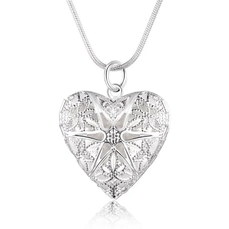 West Lake Beauty Necklace Love Carving Pentagram Open Box Pendant Thin Chain Snake Chain Women'S Jewelry