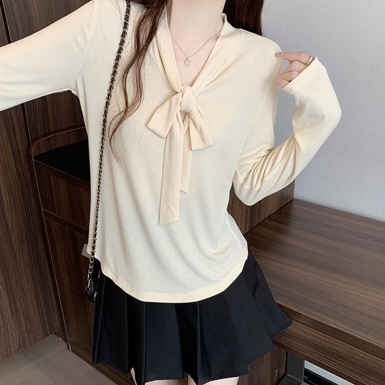 

Elegant Plus Size Women s Long-Sleeved T-Shirt with Flowing Ribbons, Fashionable and Slimming Fit L абрикосовий