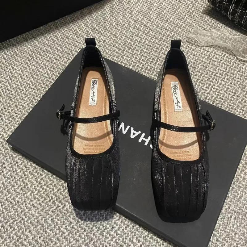 Soft Shoes Woman Comfortable and Elegant Shallow Mouth Square Toe Casual Female Sneakers Loafers with Fur Flats All-Match New